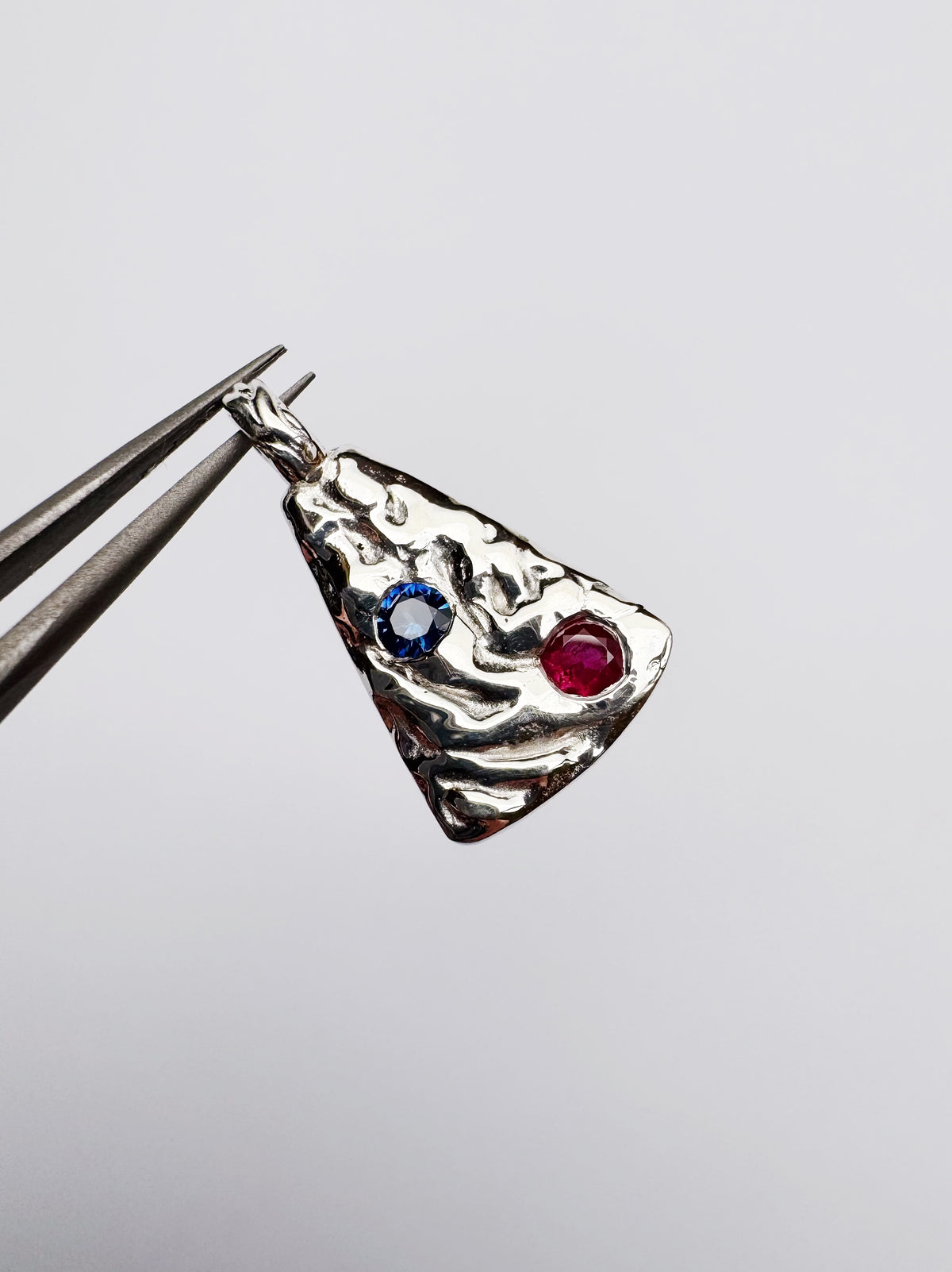 Lapilli Pendant