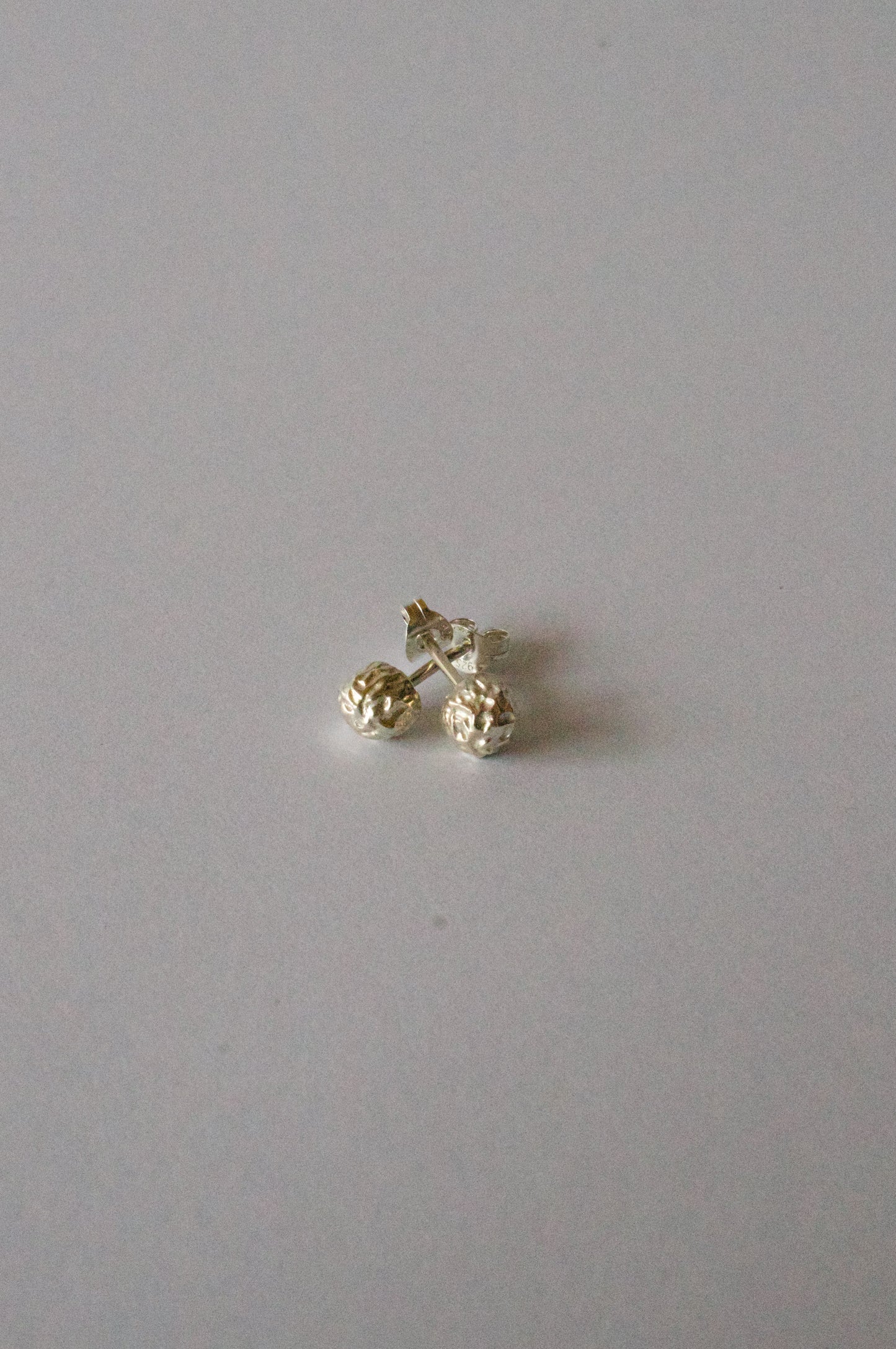 Tephra Studs