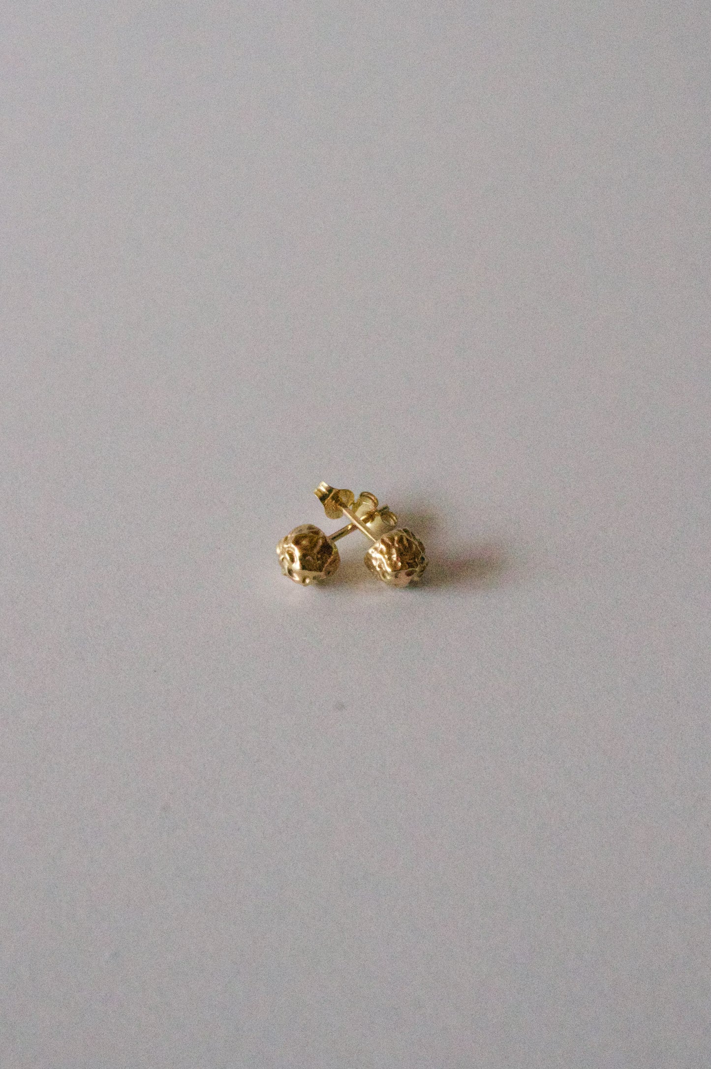 Tephra Studs